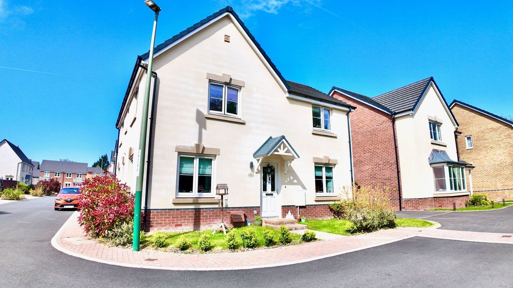 Property photo 1 of 37