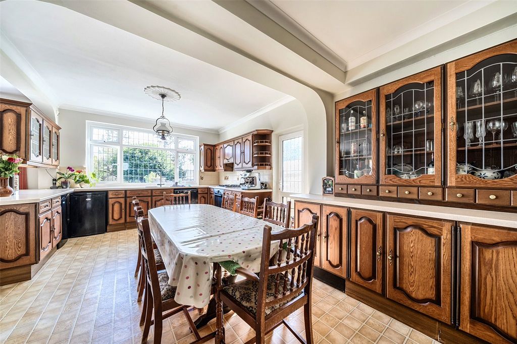 Property photo 3 of 25 Reception