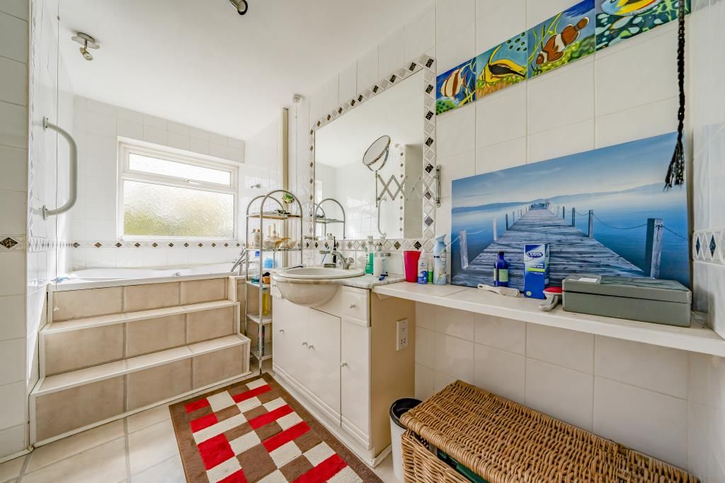 Property photo 3 of 12 Bathroom