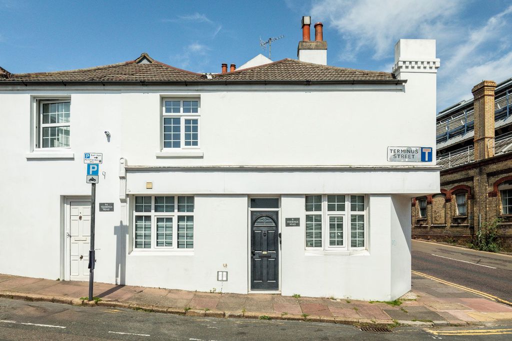 Property photo 1 of 19