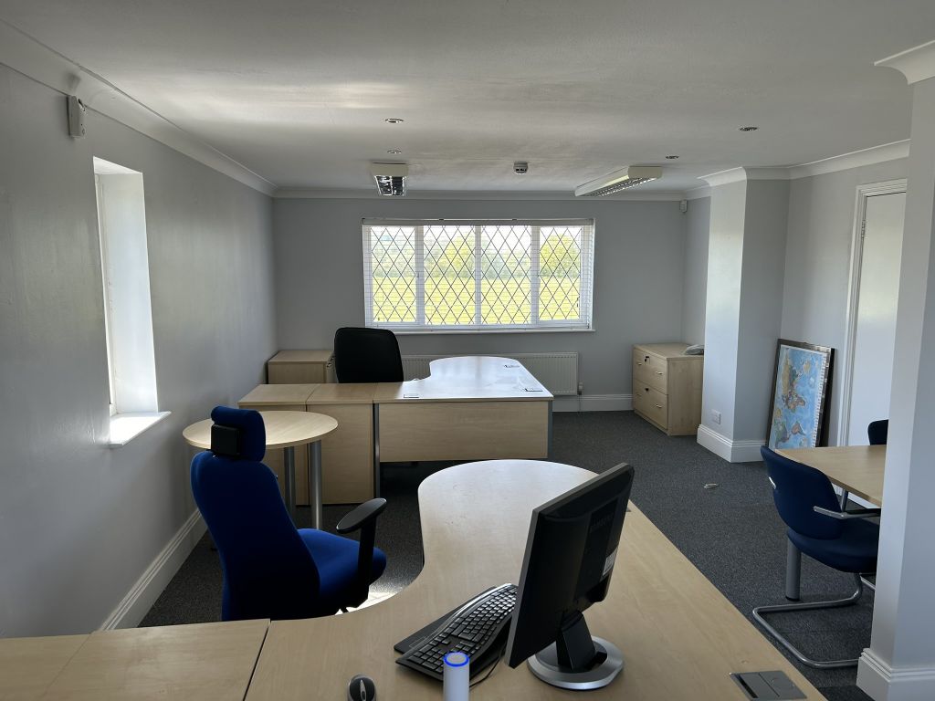Property photo 2 of 3