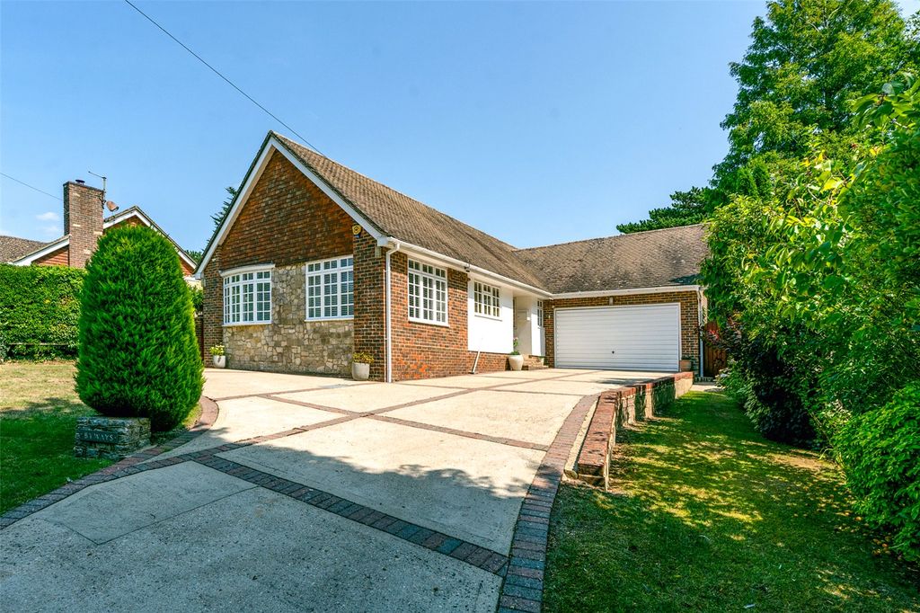 Property photo 1 of 25 Picture No. 08