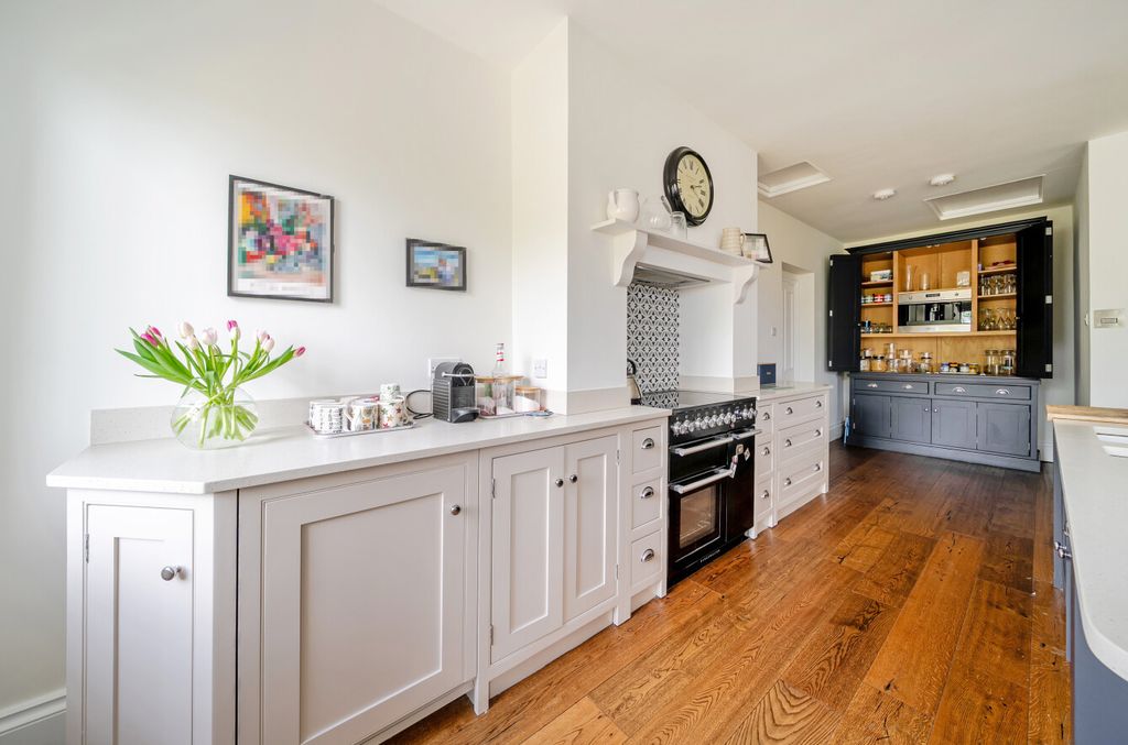 Property photo 3 of 15 1454271-16-69F4d5...