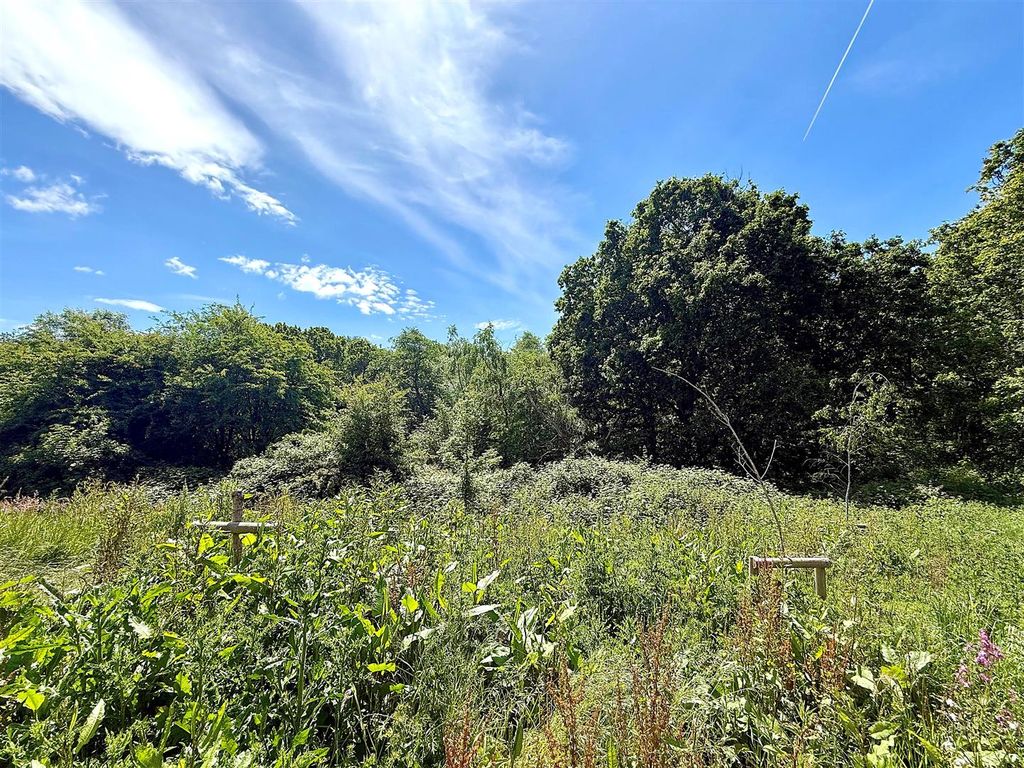 Property photo 3 of 15 Woodland.Jpg