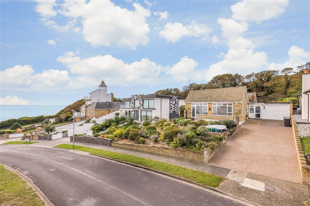 Property photo 1 of 13 External