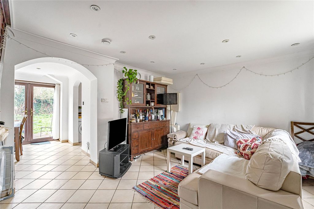 Property photo 3 of 22 Reception