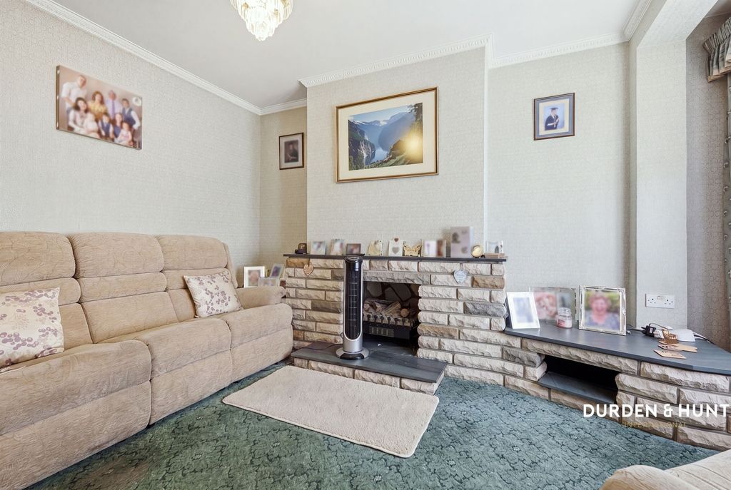 Property photo 3 of 24