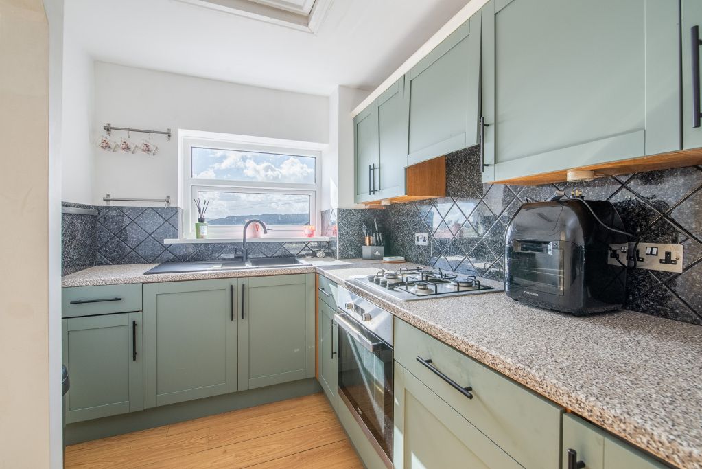 Property photo 2 of 16 Kitchen