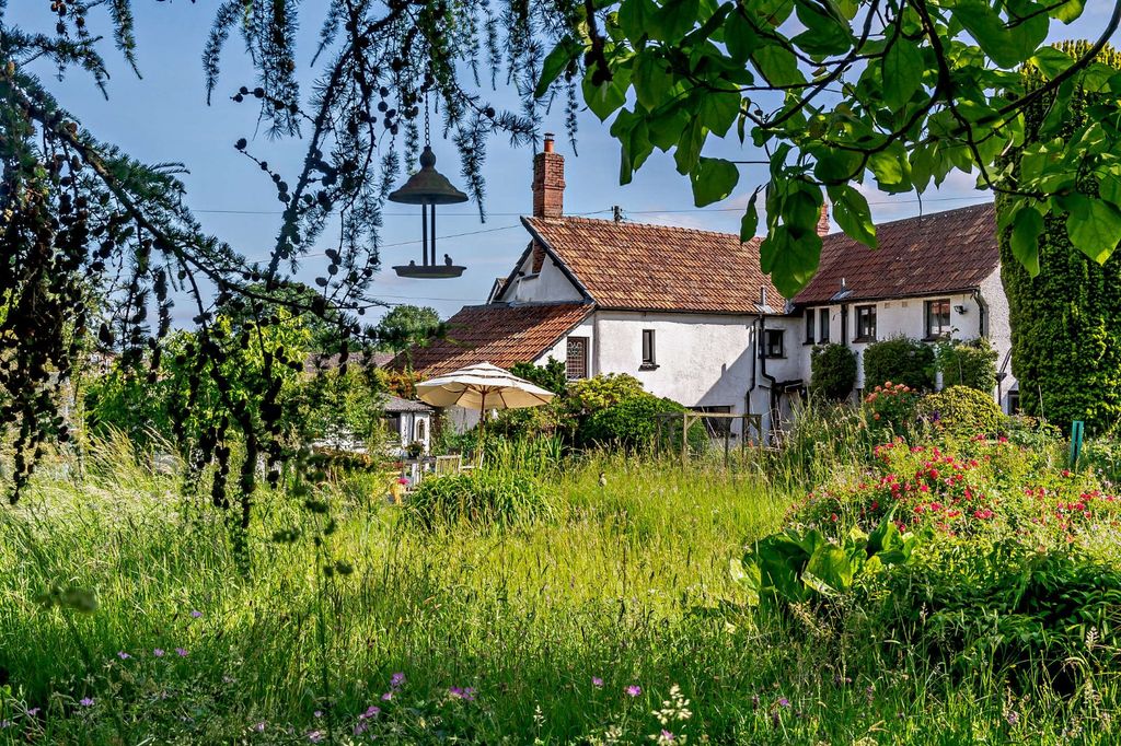 Property photo 1 of 23 Peppercorn Cottage