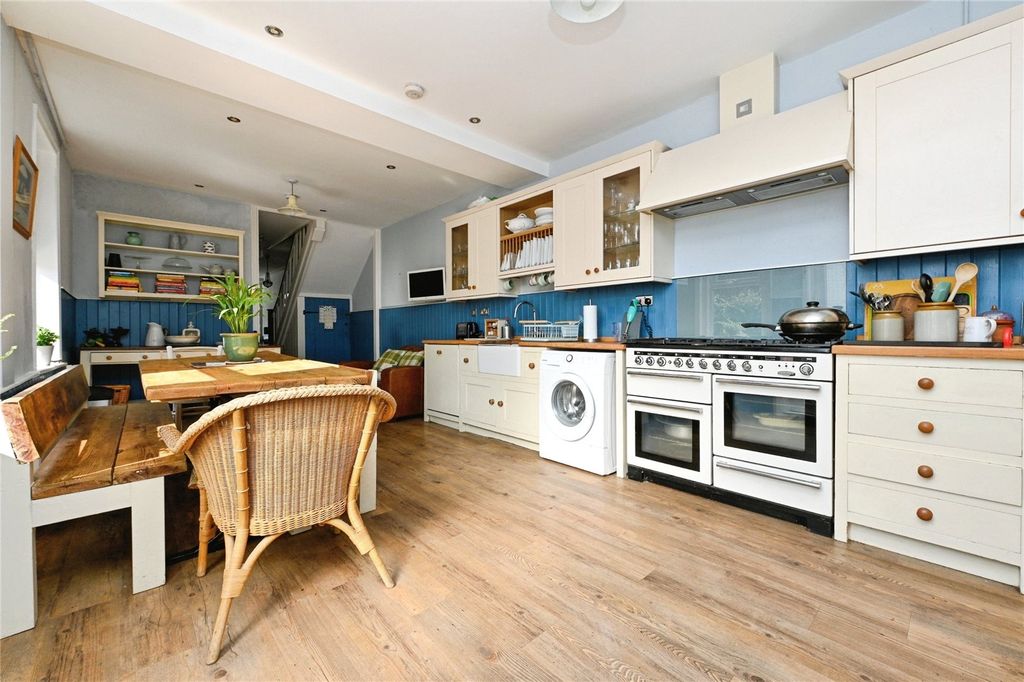 Property photo 3 of 27 Picture No. 41