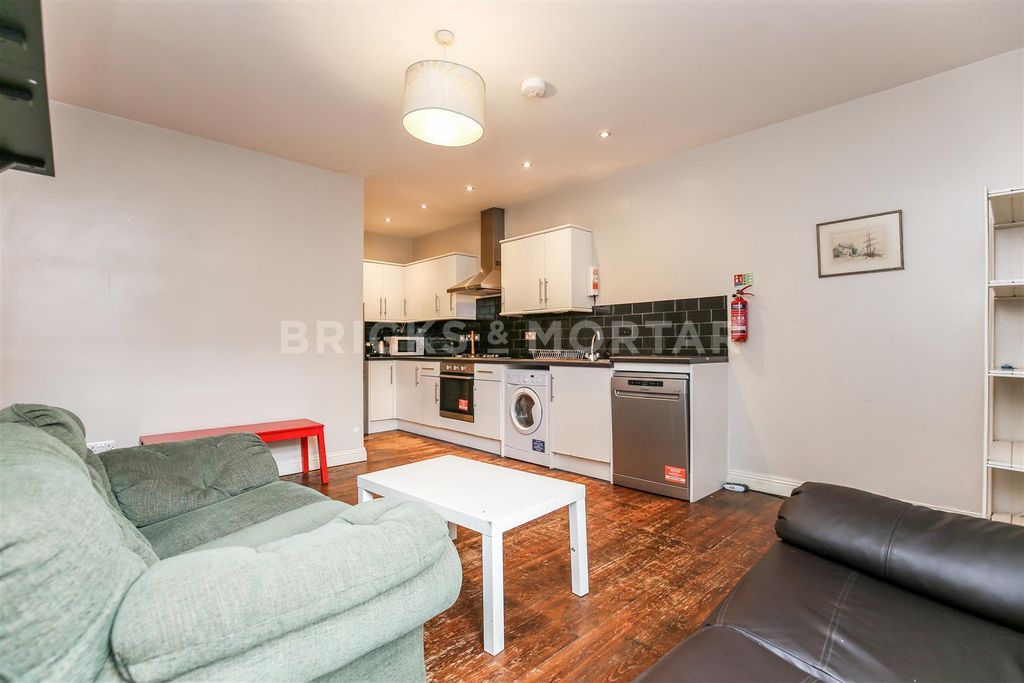 Property photo 2 of 10 2.Jpg