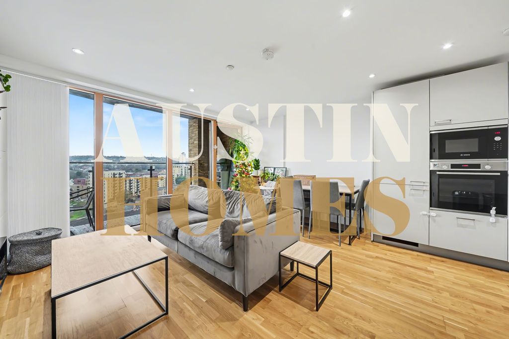 Property photo 3 of 12