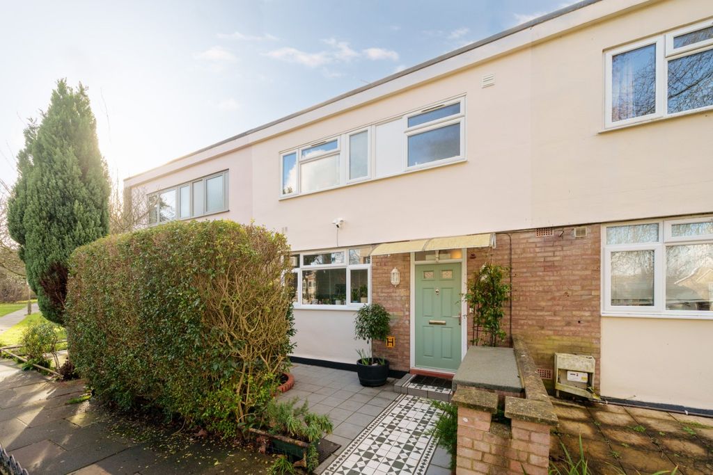 Property photo 1 of 8