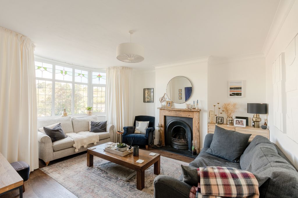 Property photo 3 of 31 3