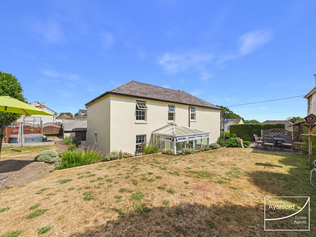 Property photo 2 of 41