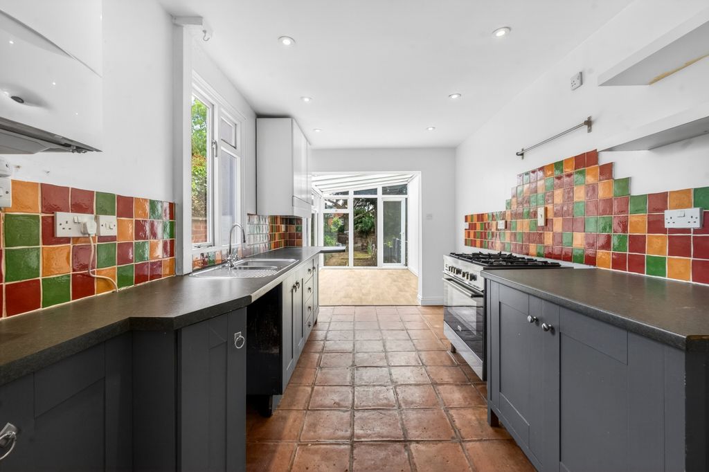Property photo 3 of 14 Kitchen