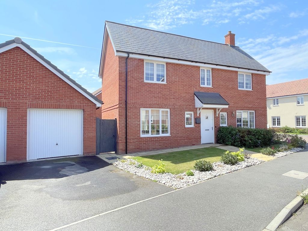Property photo 1 of 24 Pershore Way