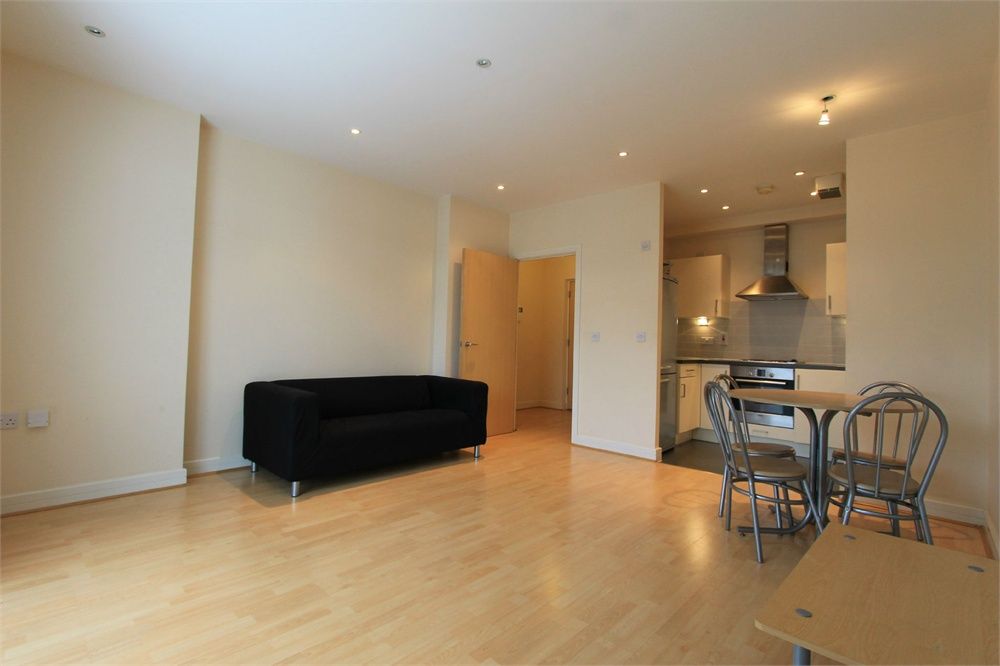 Property photo 2 of 6