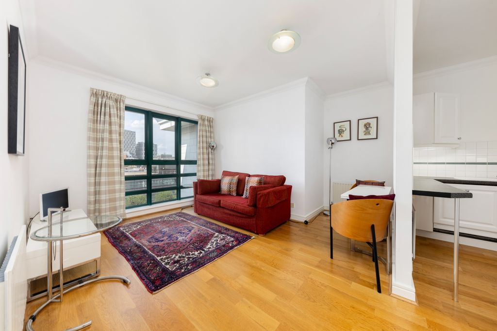 Property photo 1 of 9 Reception Room (2)