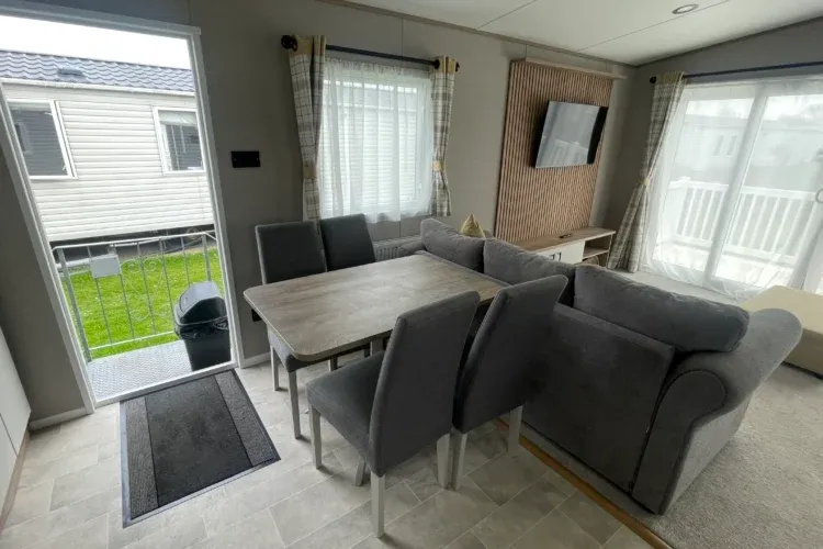 Property photo 3 of 8 Abi Hamilton Dining Area At Unity Beach Holiday Park