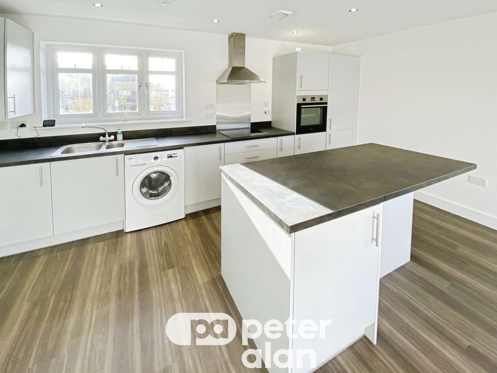 Property photo 3 of 16 Image