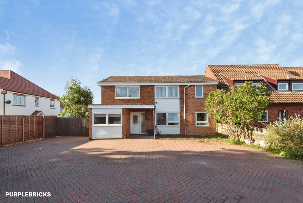 Property photo 1 of 41