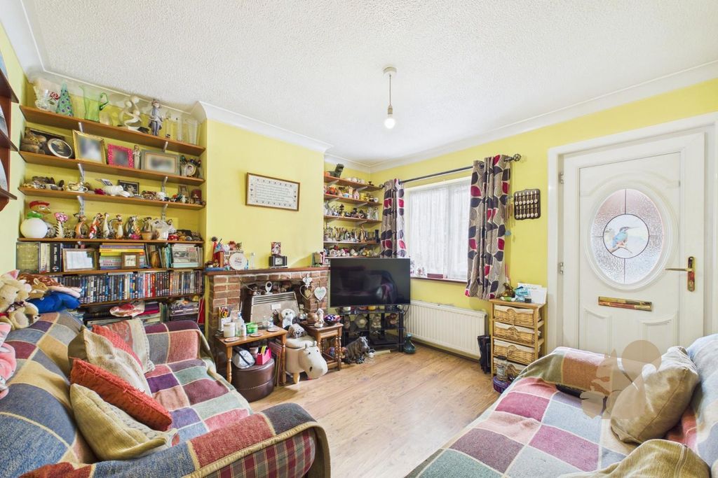 Property photo 3 of 20 Cam01659G0-Pr0751-Still022.Jpg