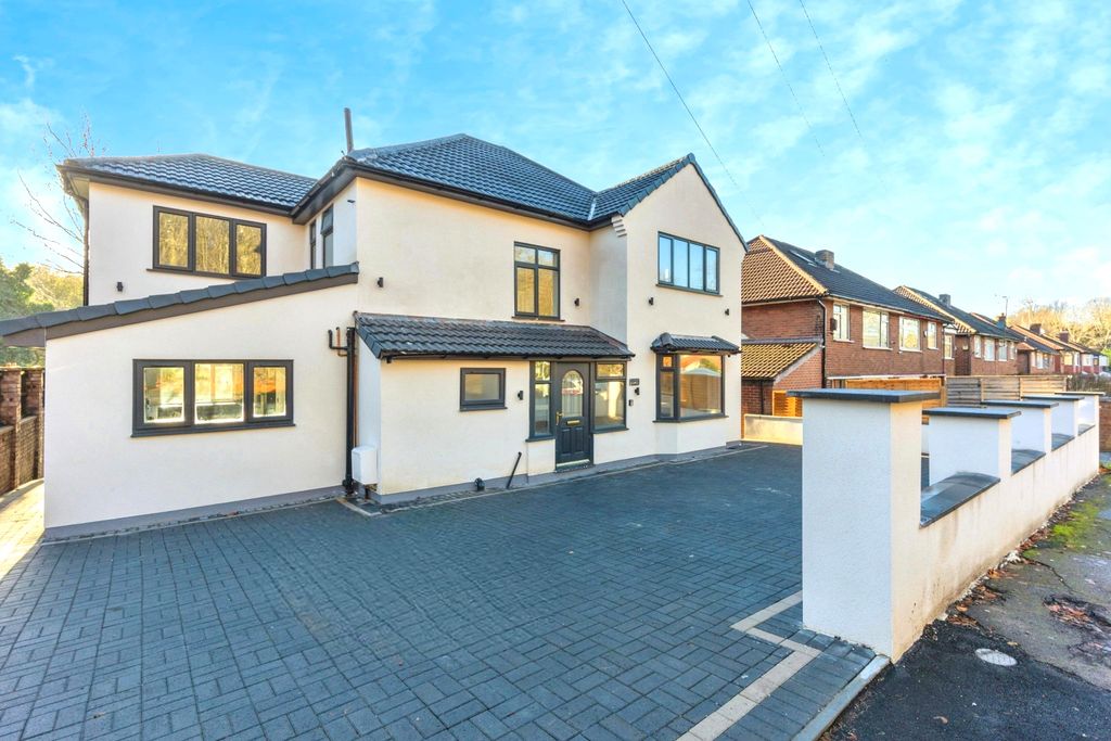 Property photo 2 of 39 251Bnr100S