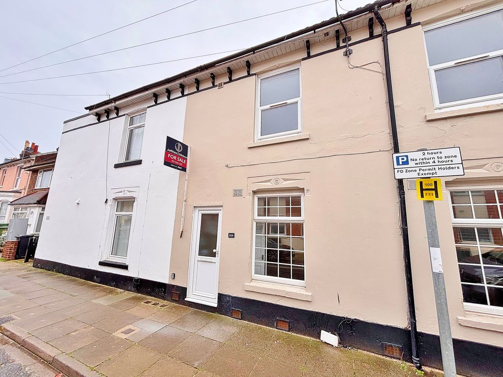 Property photo 1 of 8