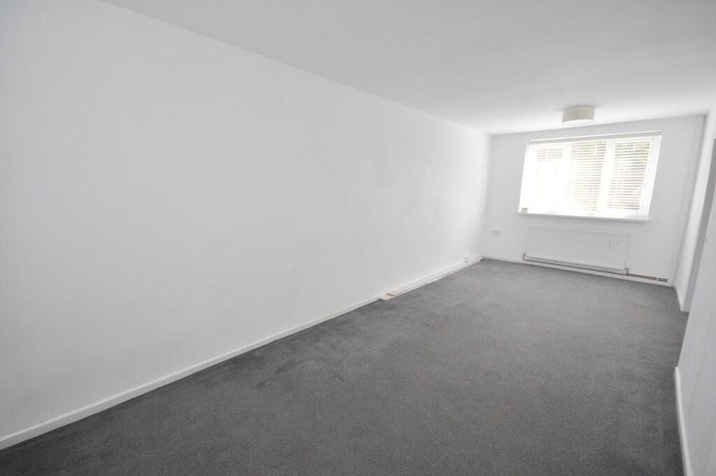 Property photo 3 of 13 Picture No. 02