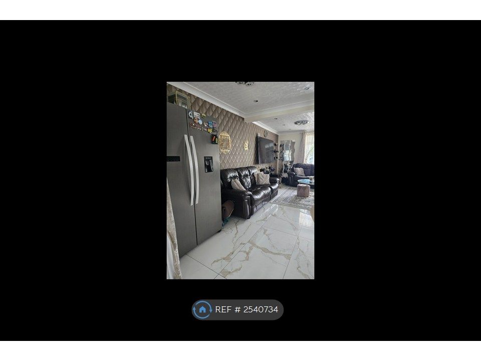 Property photo 3 of 33