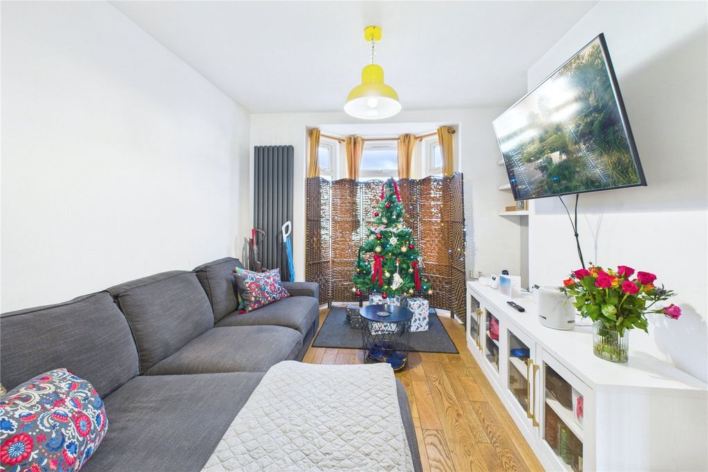 Property photo 2 of 18 Picture No. 03