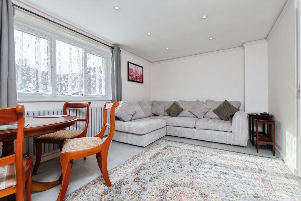 Property photo 2 of 15 Reception Room