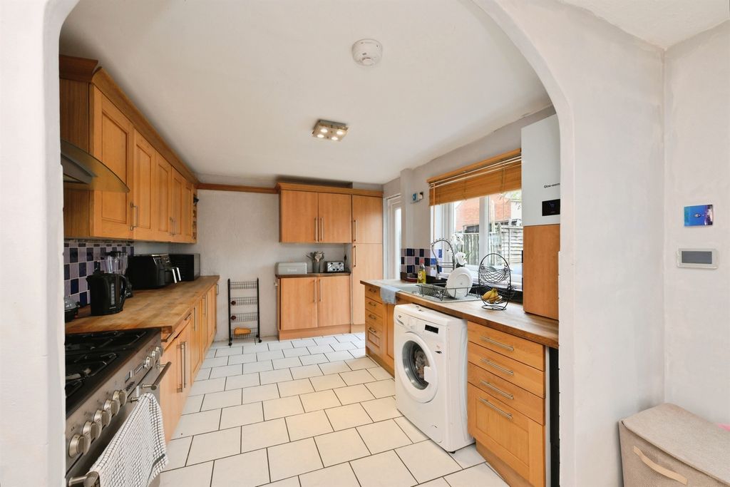 Property photo 3 of 15