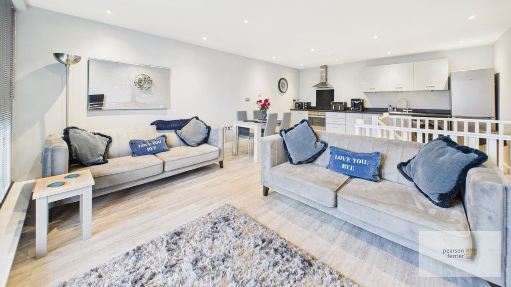 Property photo 3 of 16 Living Room