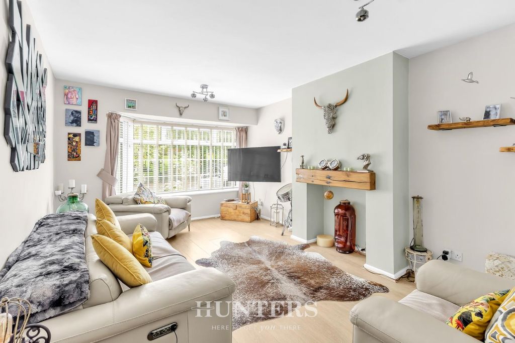 Property photo 3 of 27 Kirkway (12).Jpg