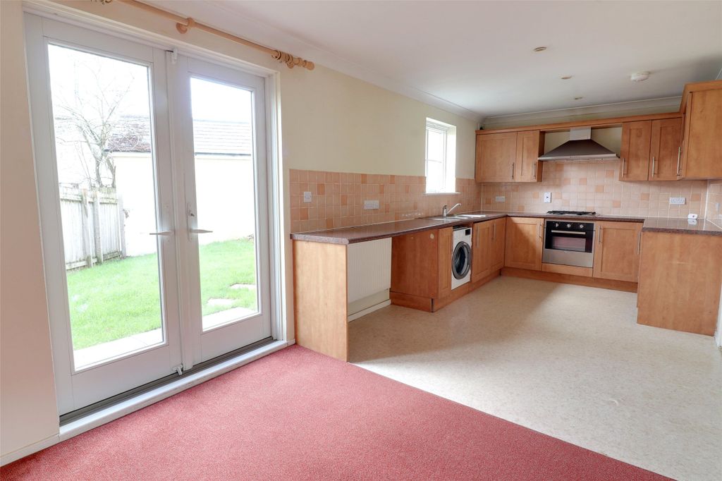 Property photo 2 of 12 Picture No. 02