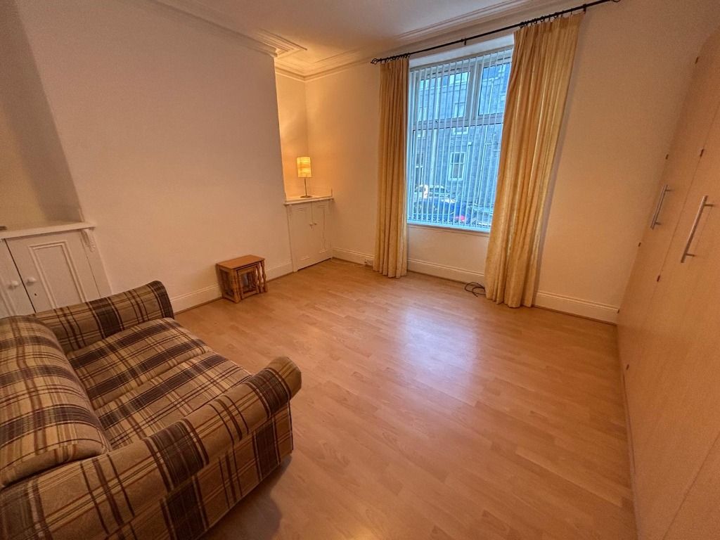 Property photo 2 of 5 Photo 2