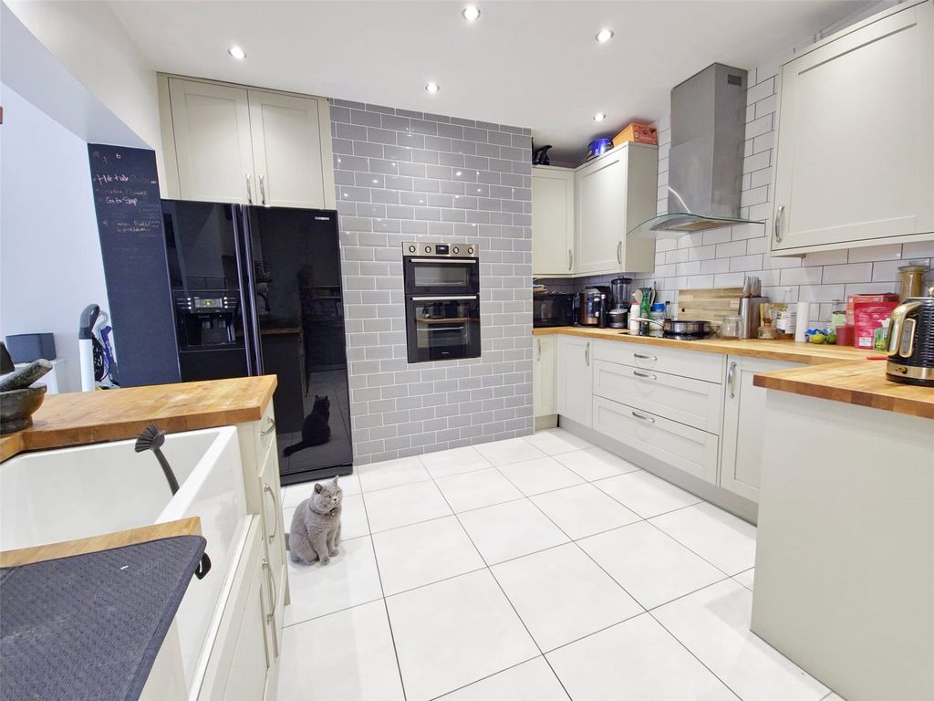 Property photo 3 of 15 Picture No. 15