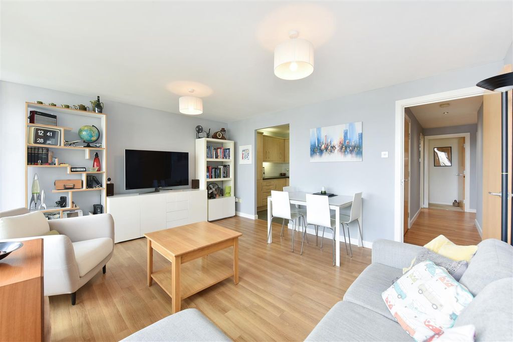 Property photo 3 of 14 Berglen Court (13).Jpg
