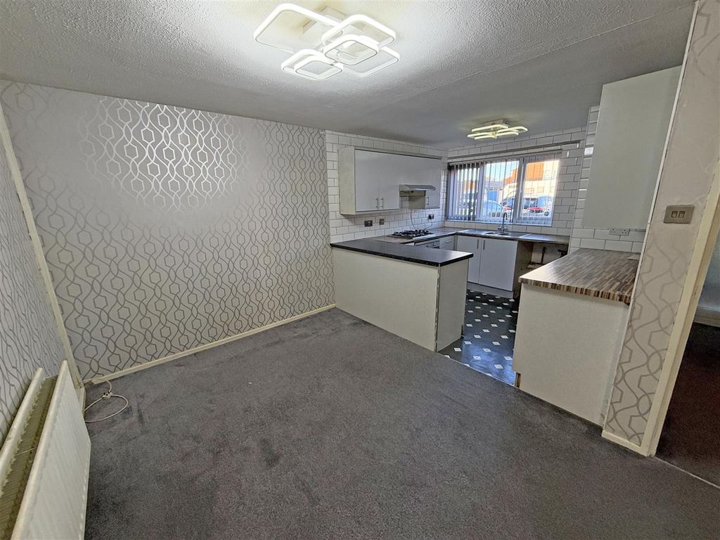 Property photo 3 of 13 Dining Rooma1.Jpg