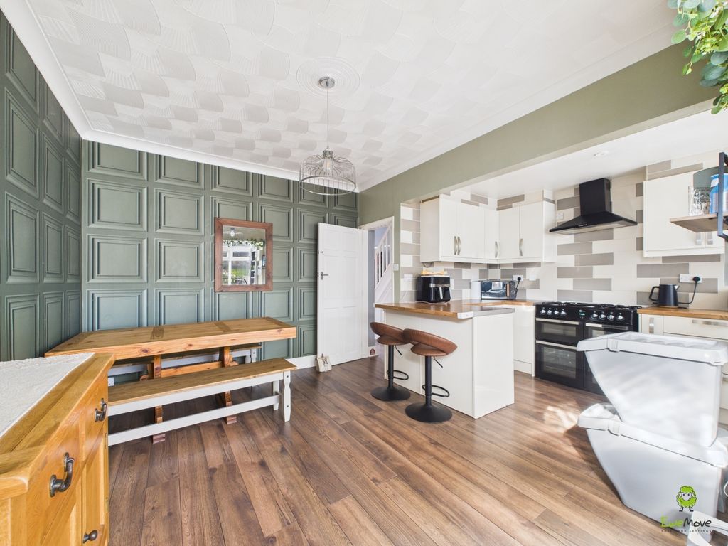 Property photo 3 of 19 Presented By Kevin At Ewemove Bexleyheath And Dart