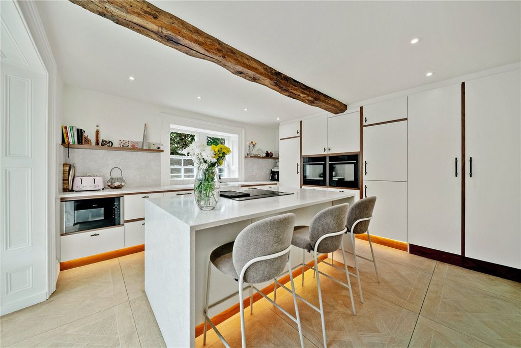 Property photo 3 of 24 Kitchen Diner