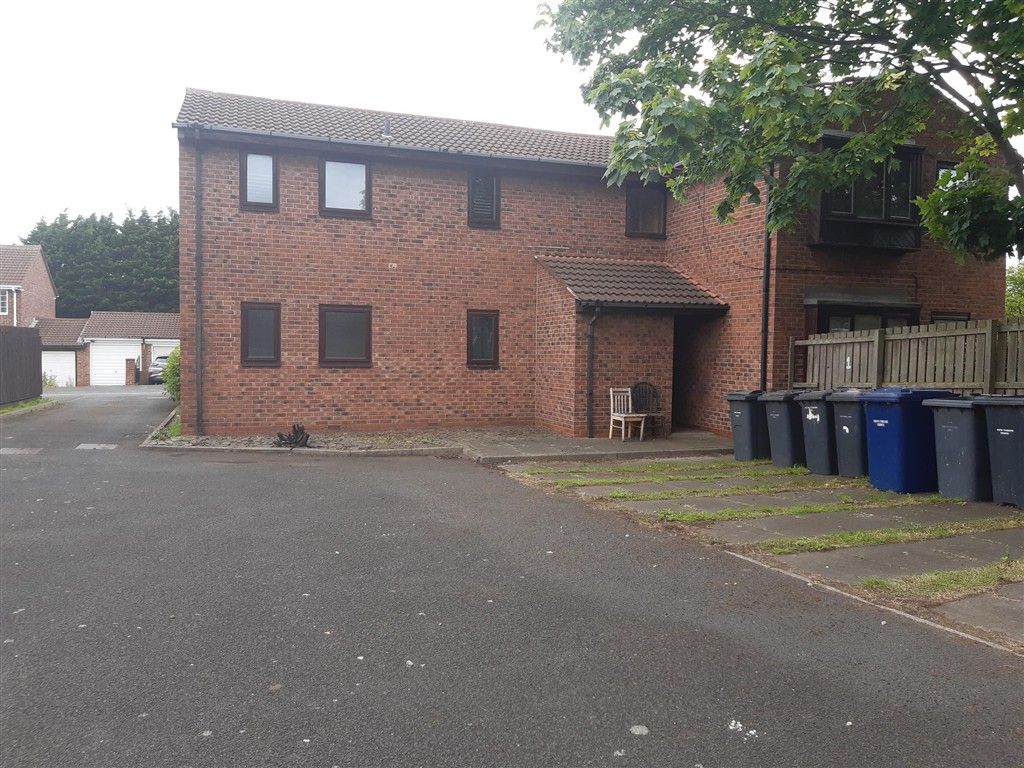 Property photo 2 of 3