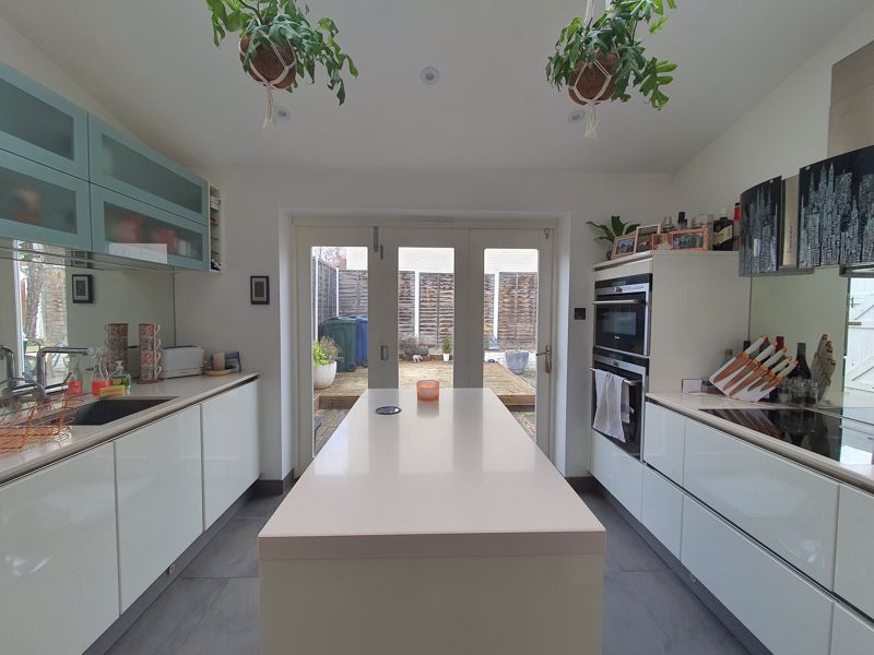 Property photo 3 of 9 Photo 17