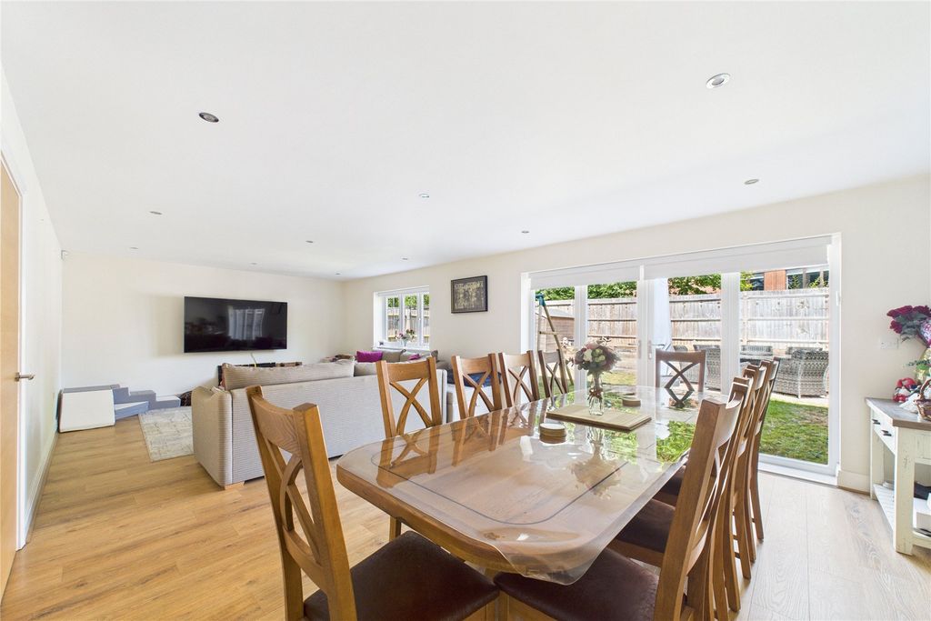 Property photo 3 of 13 Picture No. 26