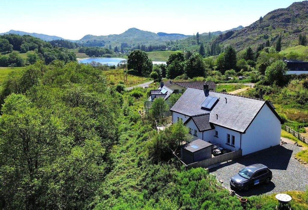 Property photo 1 of 45 7 Stone View.Jpg