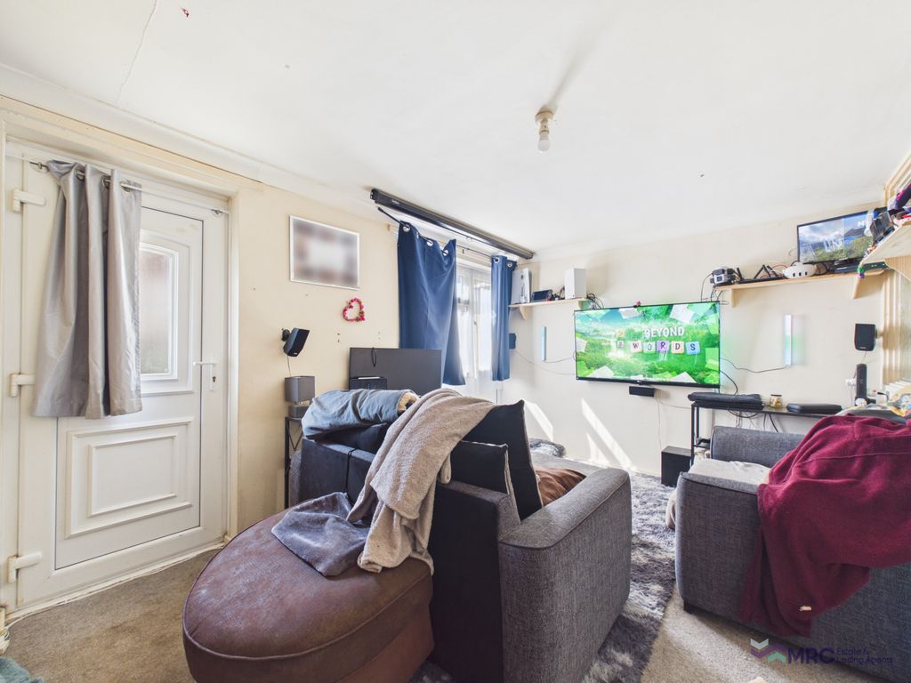 Property photo 2 of 10 Gallery