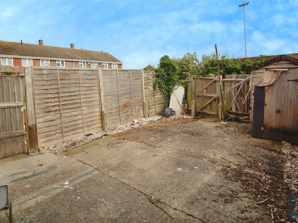 Property photo 3 of 11