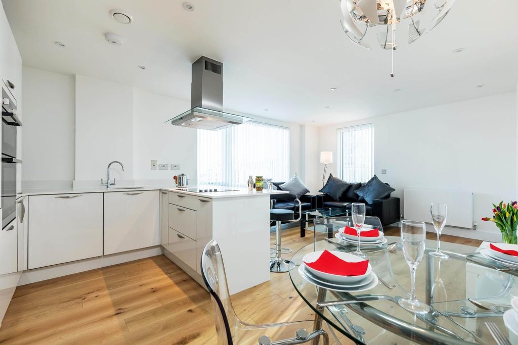 Property photo 3 of 10 3.Jpg